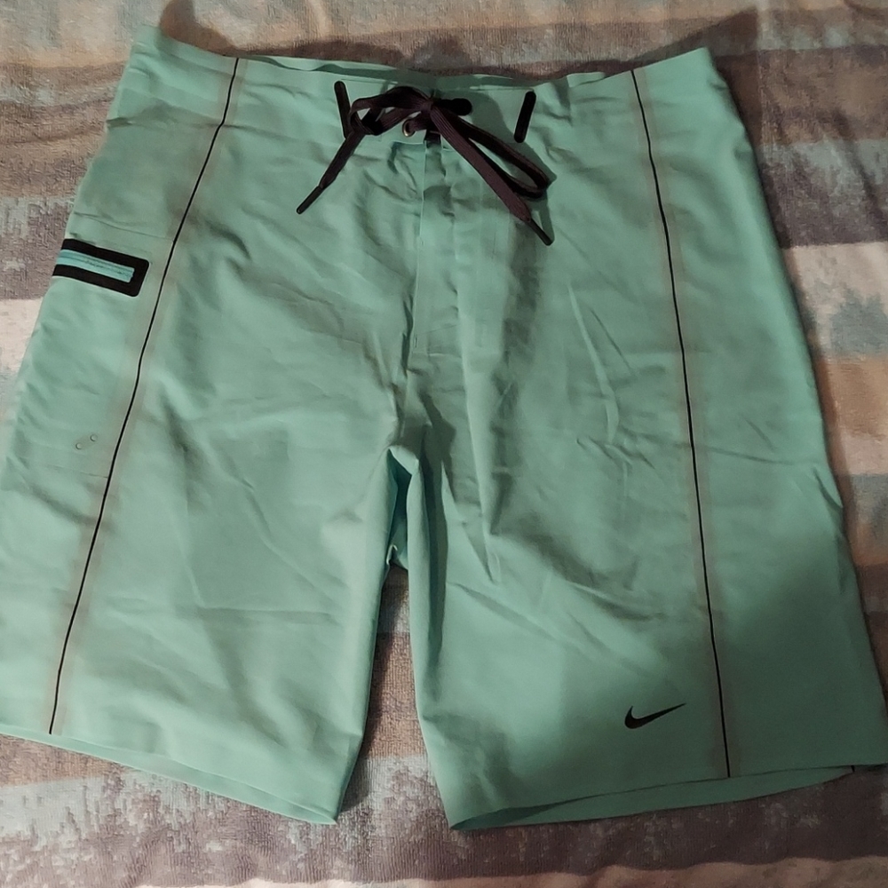 Men's Nike Boardshorts 30W Light Green